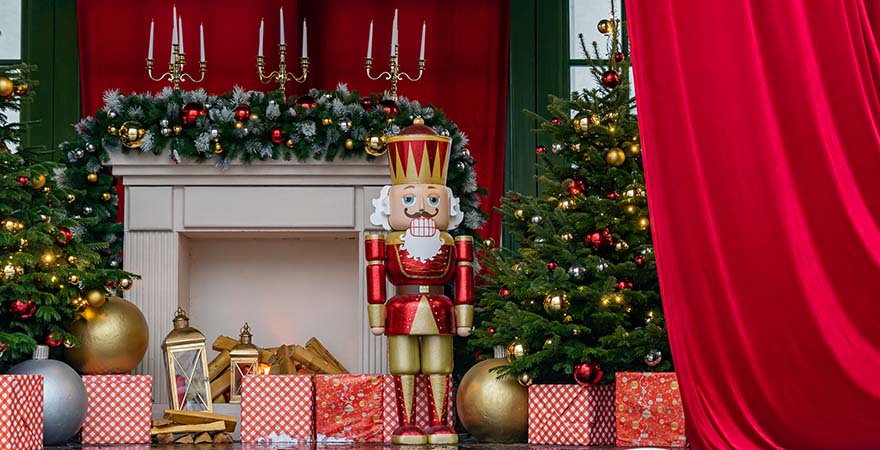 Theaterbühne Weihnachtsdekoration mit Nussknacker