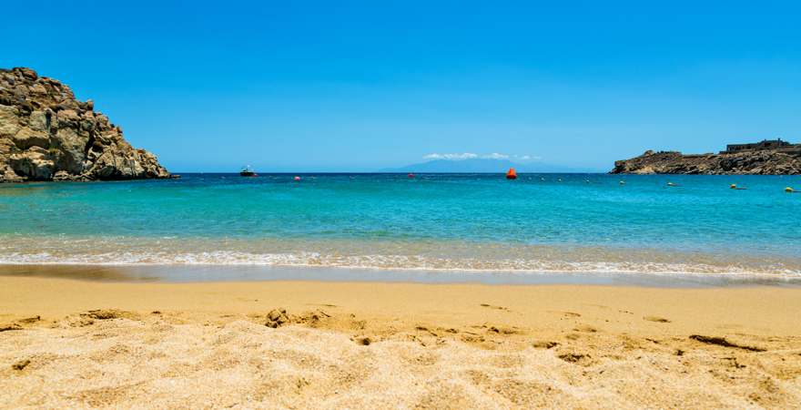 Blick auf Strand und Meer