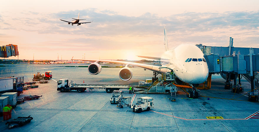 Flugzeuge am Flughafen von Paris