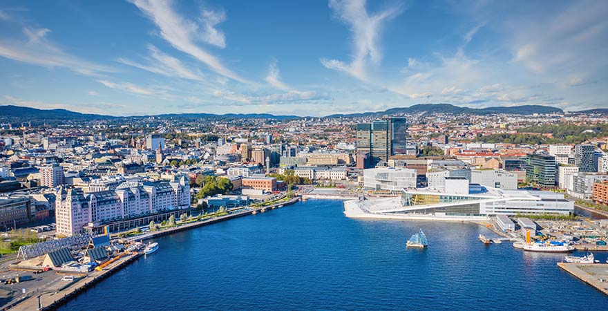 Luftaufnahme vom Hafen über Norwegens Hauptstadt Oslo