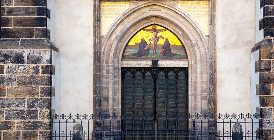 Eingangstür zur Schlosskirche in der Lutherstadt Wittenberg