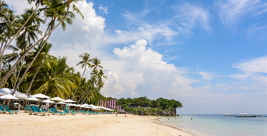 Alona Beach in Panglao auf den Philippinen