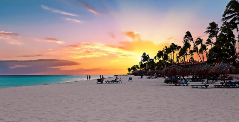 Aruba Strand im Sonnenuntergang