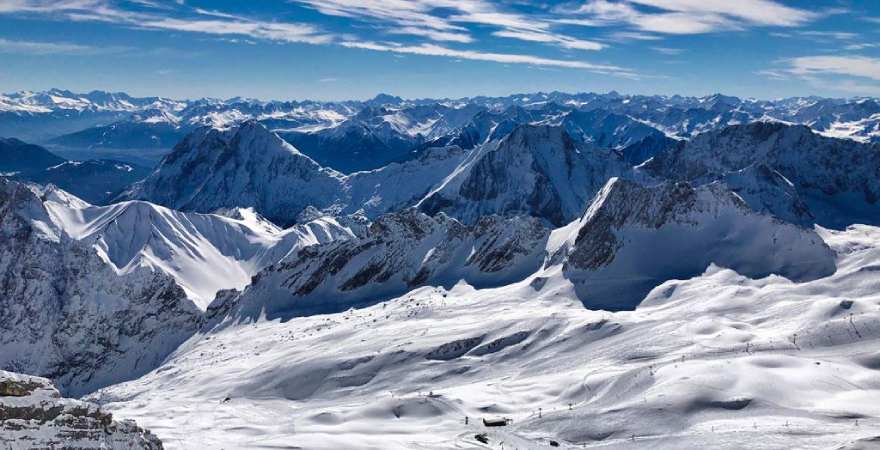 Zugspitze in den Alpen im Winter
