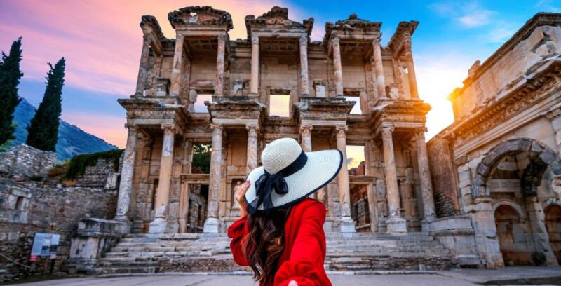 Izmir Sehenswürdigkeiten: Celsus Bibliothek Ephesus