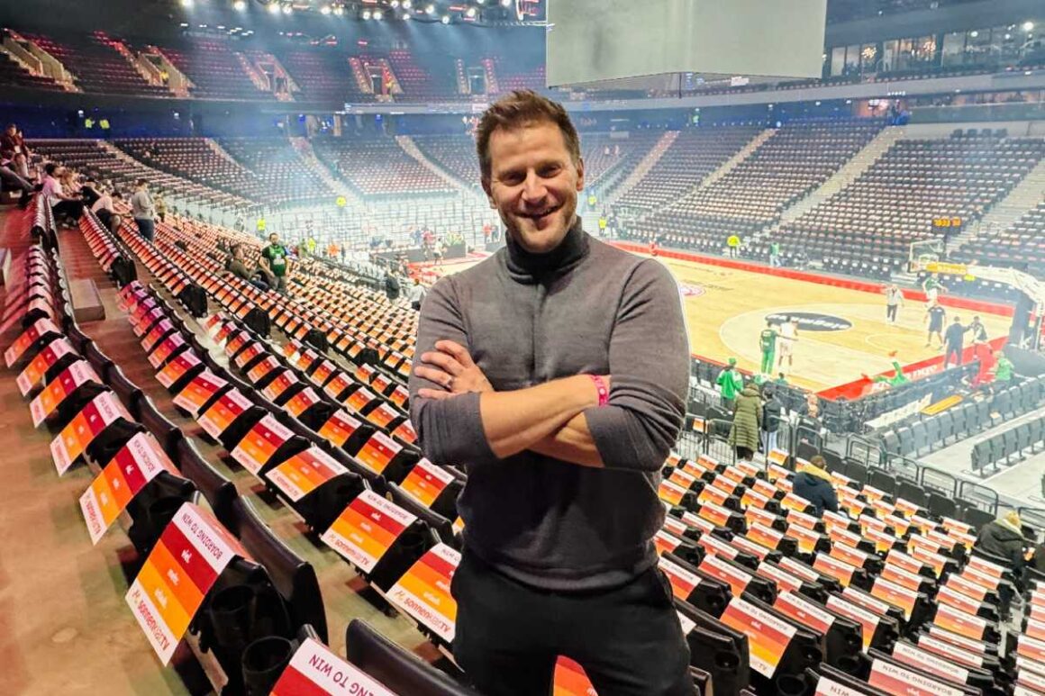 Geschäftsführer Kristijan Schellinger in der SAP Arena München