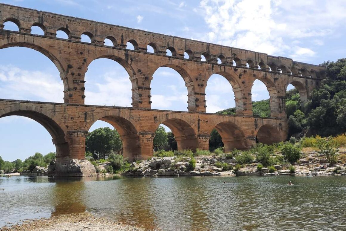 Mein Urlaub in Frankreich: Tour de France – aber mit öffentlichen Verkehrsmitteln! Pont du Gard Brücke in Frankreich