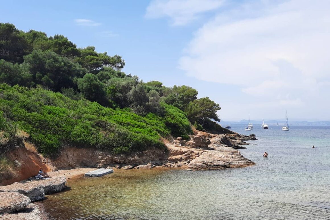 Küste der Insel Porquerolles, Frankreich