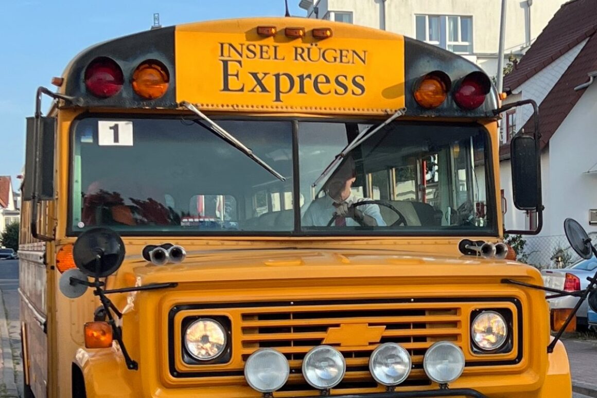 Rügen Insel Express - amerikanischer Schulbus