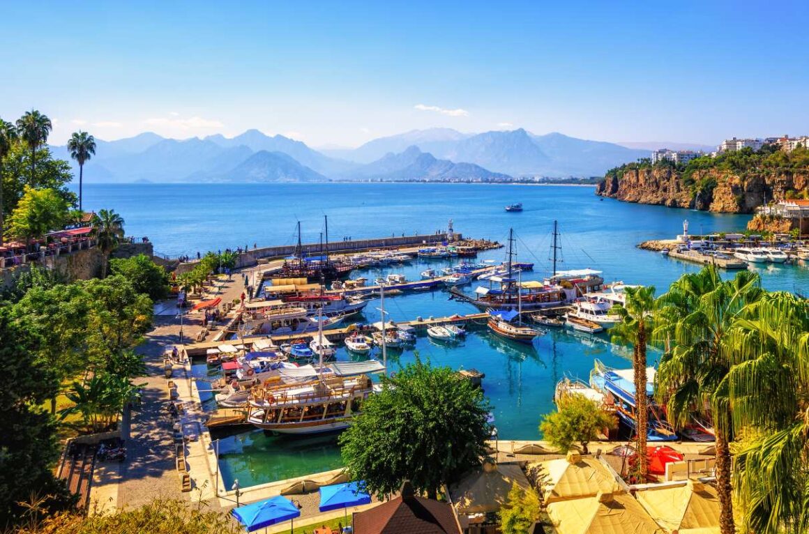 Hafen in der Alstadt von Antalya, Türkei
