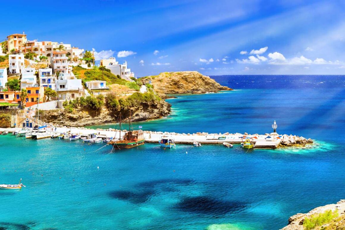 Küste mit Häusern auf Kreta