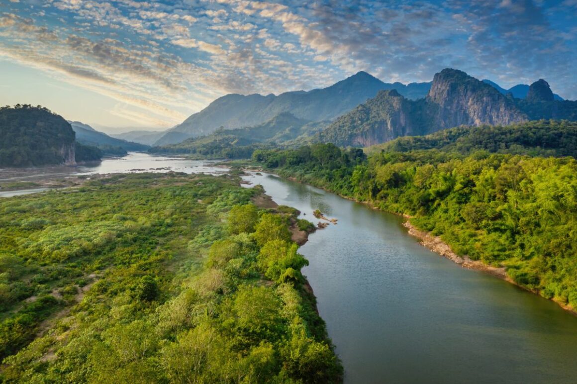 Mekong in Laos, Drohnenperspektive