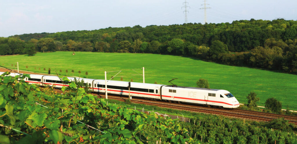 Familienreservierung Deutsche Bahn: VCD-Petition mit 128.000 Unterschriften ICE Deutsche Bahn