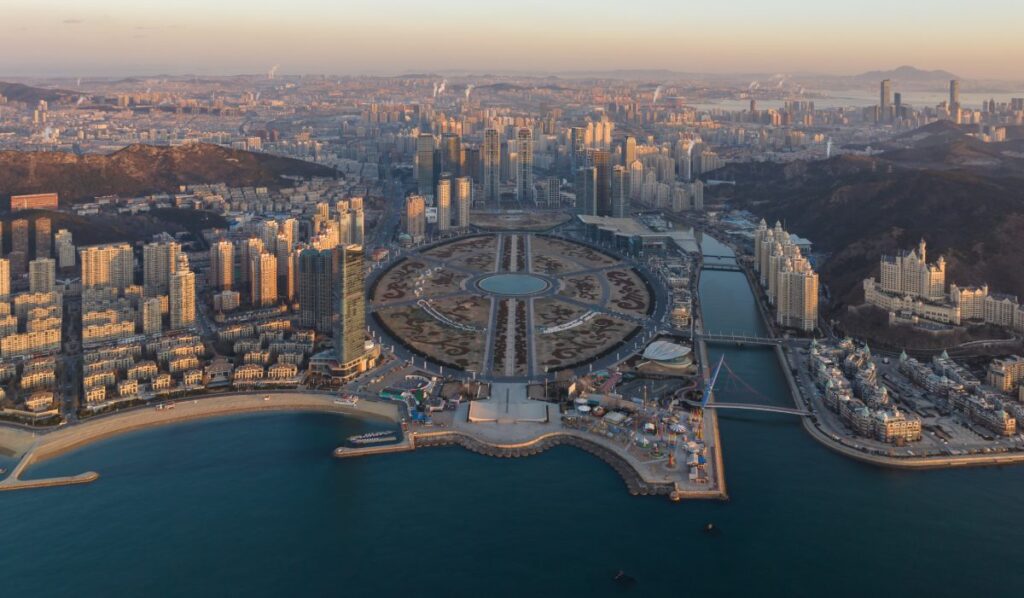 Morgendliches Panorama vom Xinghai Bay_Dalian_China