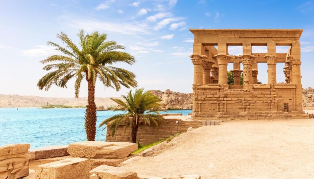 Trajans Kiosk des Philae-Tempels am Nil, Assuan, Ägypten