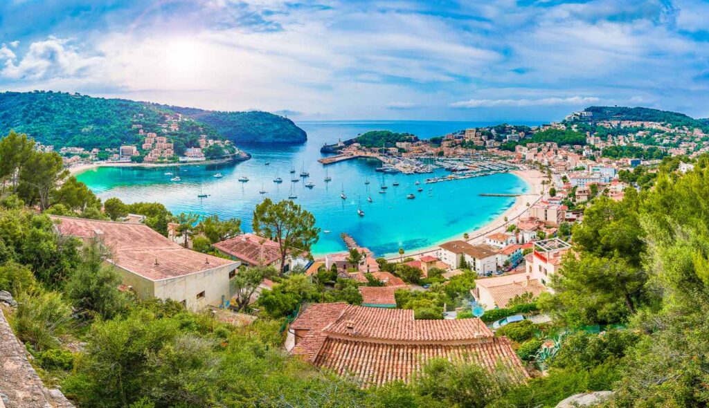 Blick auf Port de Soller nahe Palma auf Mallorca